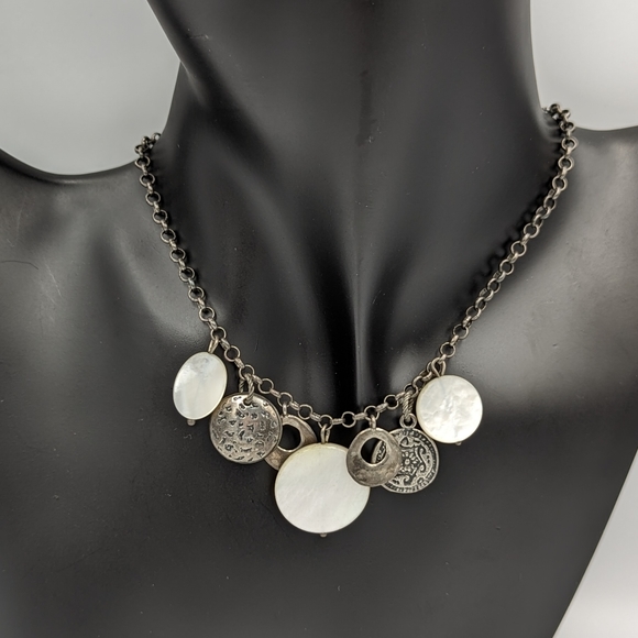 Beautiful Silpada Sterling 925 Mother of Pearl Discs/Pendants Necklace - Picture 7 of 13